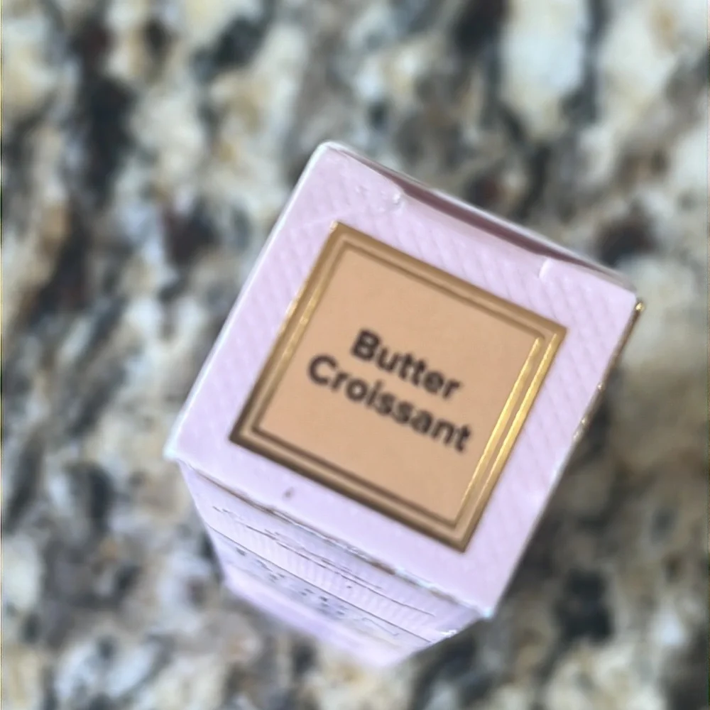 🌙💕Too Faced Butter Croissant Ethereal Light Concealer